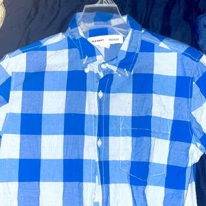 Old Navy Boy’s button up size XL (boys)